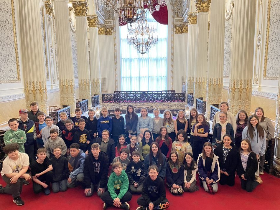 4th and 5th grade band group picture